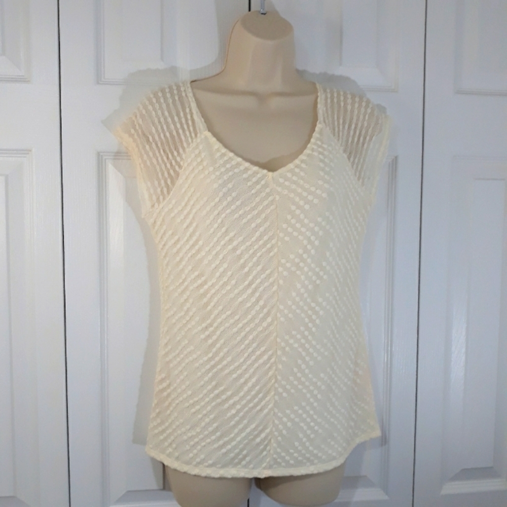Alfani Short Sleeve lined Cream Top Size Medium